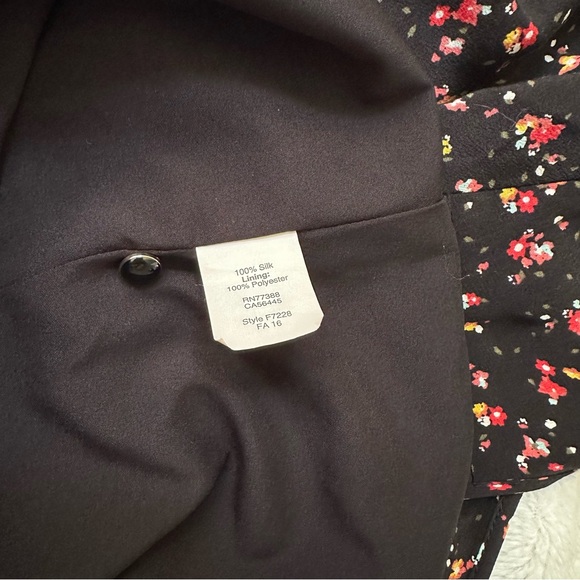 Madewell x Sezane Elly Floral Black Dainty Silk V Neck Dress Button Down Shift M - Picture 10 of 16